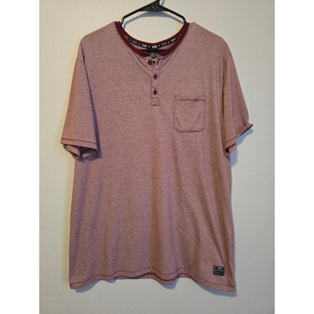 Nike Men’s Red Striped Henley Short Sleeve Tee (XL)